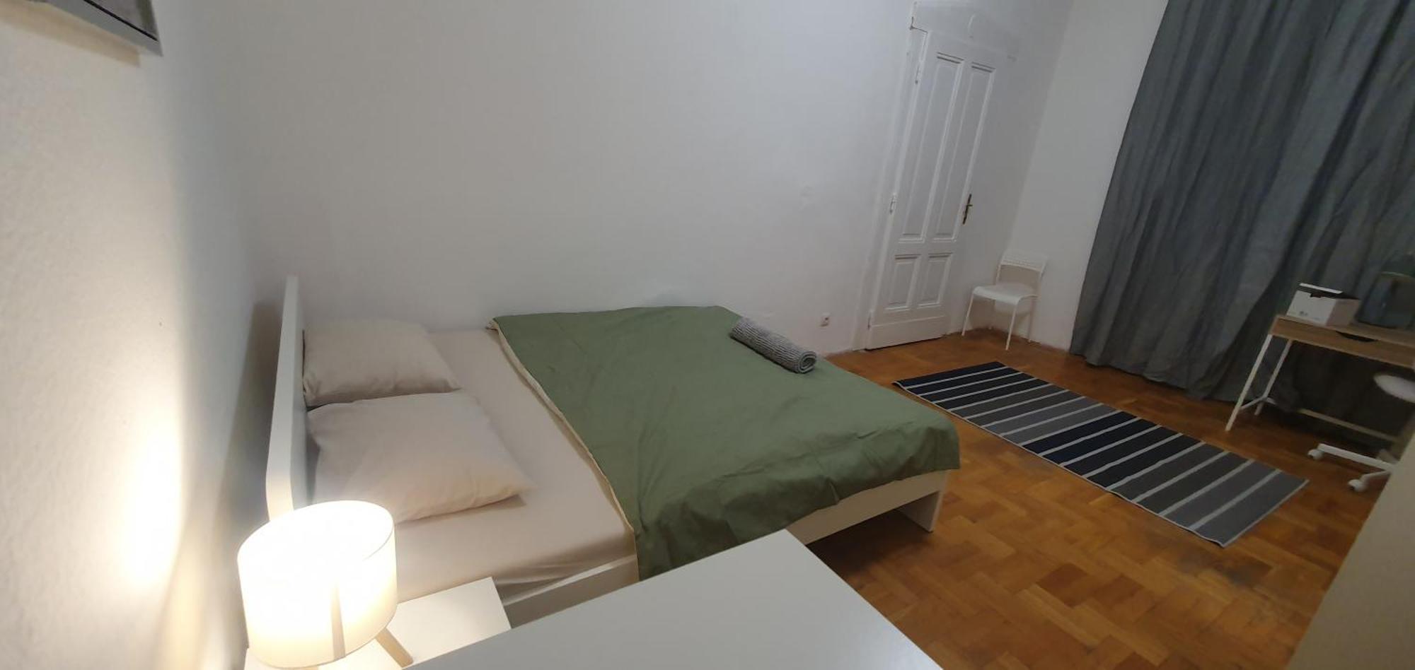 Vac1 Spacious Flat Near Market & Danube River Apartment *